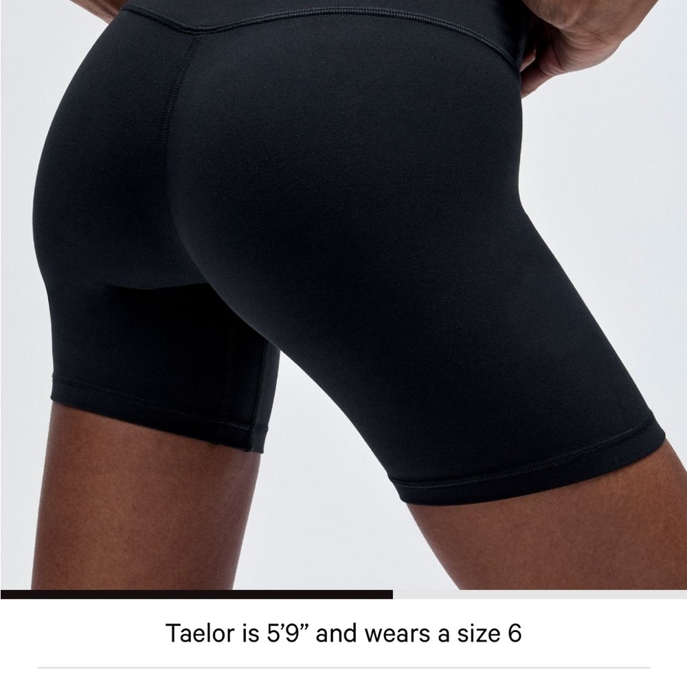 Lululemon Align Shorts in Black Size 8 - LIKE NEW